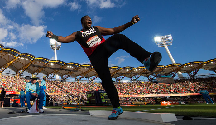 Photo: Allan V. Crane;  Photo: Allan V. Crane;