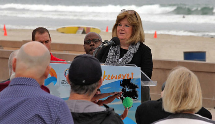 ANOC Secretary General Gunilla Lindberg at today’s press conference at Mission Beach, San Diego – venue for the inaugural ANOC World Beach Games ANOC Secretary General Gunilla Lindberg at today’s press conference at Mission Beach, San Diego – venue for the inaugural ANOC World Beach Games