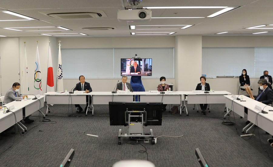 Thomas Bach (on the screen), president of International Olympic Committee (IOC), speaks remotely during the video meeting of the 10th IOC Coordination Commission for the Games of the XXXII Olympiad - Tokyo 2020 in Tokyo, Japan, Sept. 24, 2020. (Xinhua/Du Xiaoyi) Thomas Bach (on the screen), president of International Olympic Committee (IOC), speaks remotely during the video meeting of the 10th IOC Coordination Commission for the Games of the XXXII Olympiad - Tokyo 2020 in Tokyo, Japan, Sept. 24, 2020. (Xinhua/Du Xiaoyi)