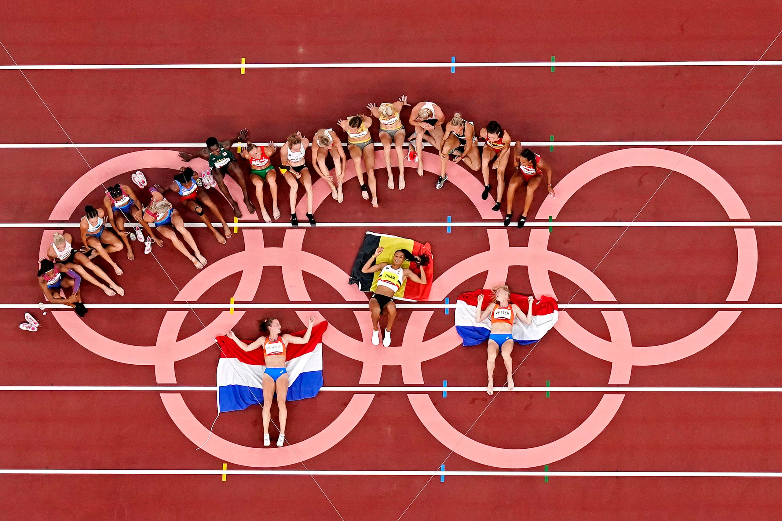 August 5, 2021: Competitors in the women's heptathlon pose for a picture on the Olympic Rings during the Tokyo 2020 Olympic Summer Games at Olympic Stadium. JAMES LANG, JAMES LANG-USA TODAY SPORTS August 5, 2021: Competitors in the women's heptathlon pose for a picture on the Olympic Rings during the Tokyo 2020 Olympic Summer Games at Olympic Stadium. JAMES LANG, JAMES LANG-USA TODAY SPORTS